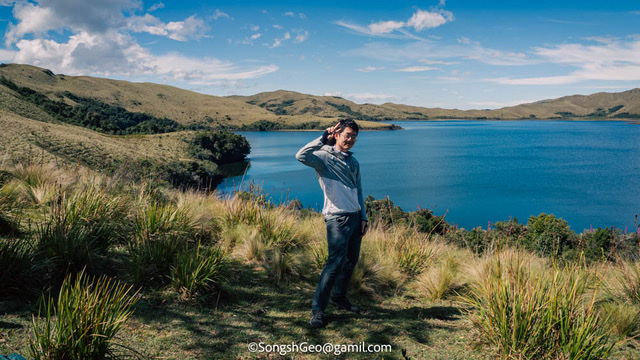 安第斯山脉的高山湖泊